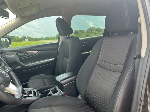 2019 Nissan Rogue — interior view